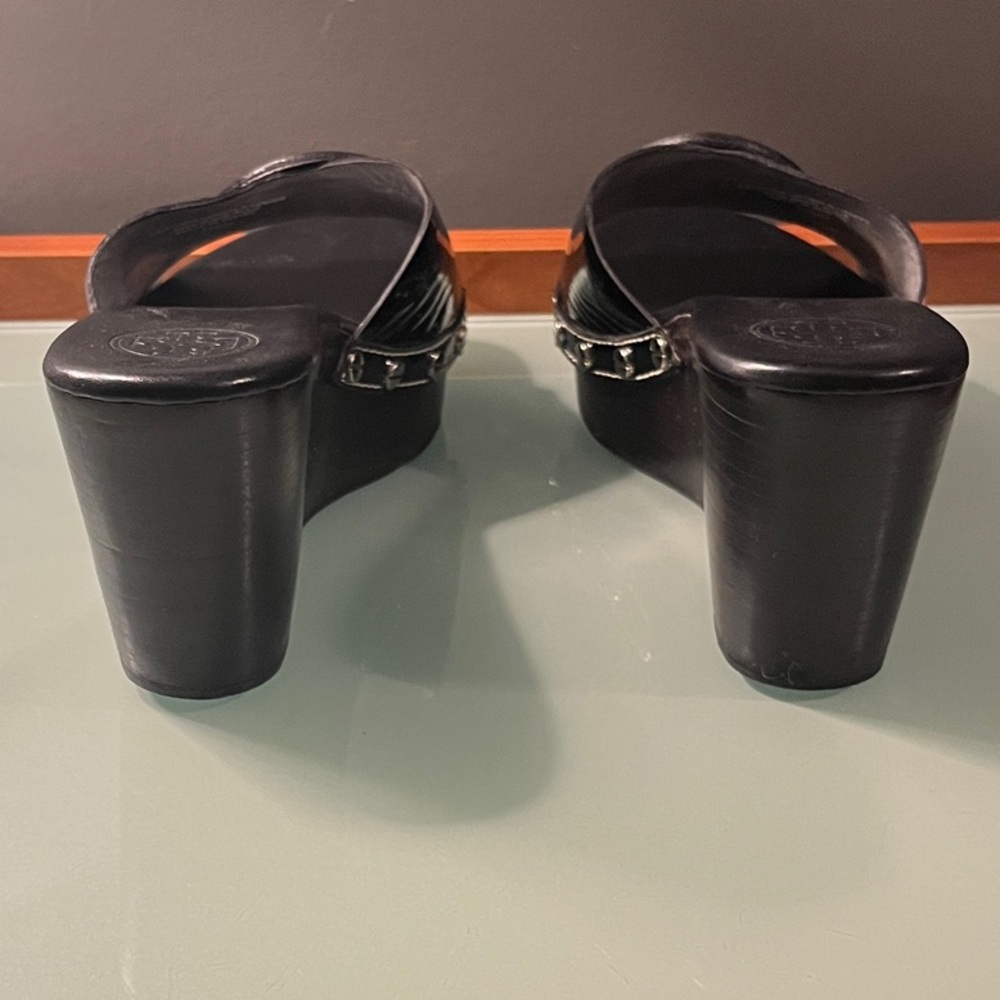 Tory Burch Patent leather Patti Black Platform Slide Sandals - Picture 3 of 9